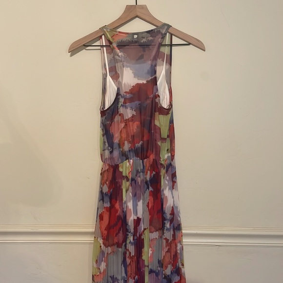 Guess dress - Picture 4 of 5